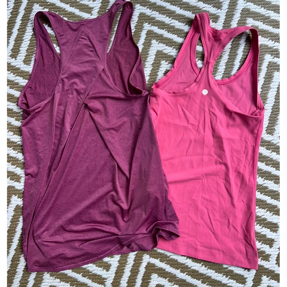 Lot Of 2 LULULEMON TANKS 6 Women's